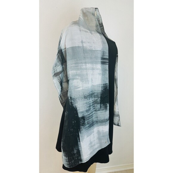 CALVIN KLEIN 100 % POLYESTER SCARF SHAWL 72"X 15" BLACK GRAY WHITE - Picture 4 of 12